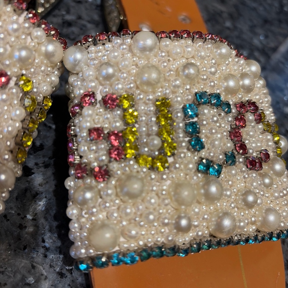 Gucci Lupe Pearl Crystal Slide Sandals Size 40 Bejeweled Pearls Stones - Picture 2 of 15